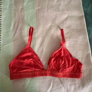 CALVIN KLEIN BRALETTES NEVER WORN